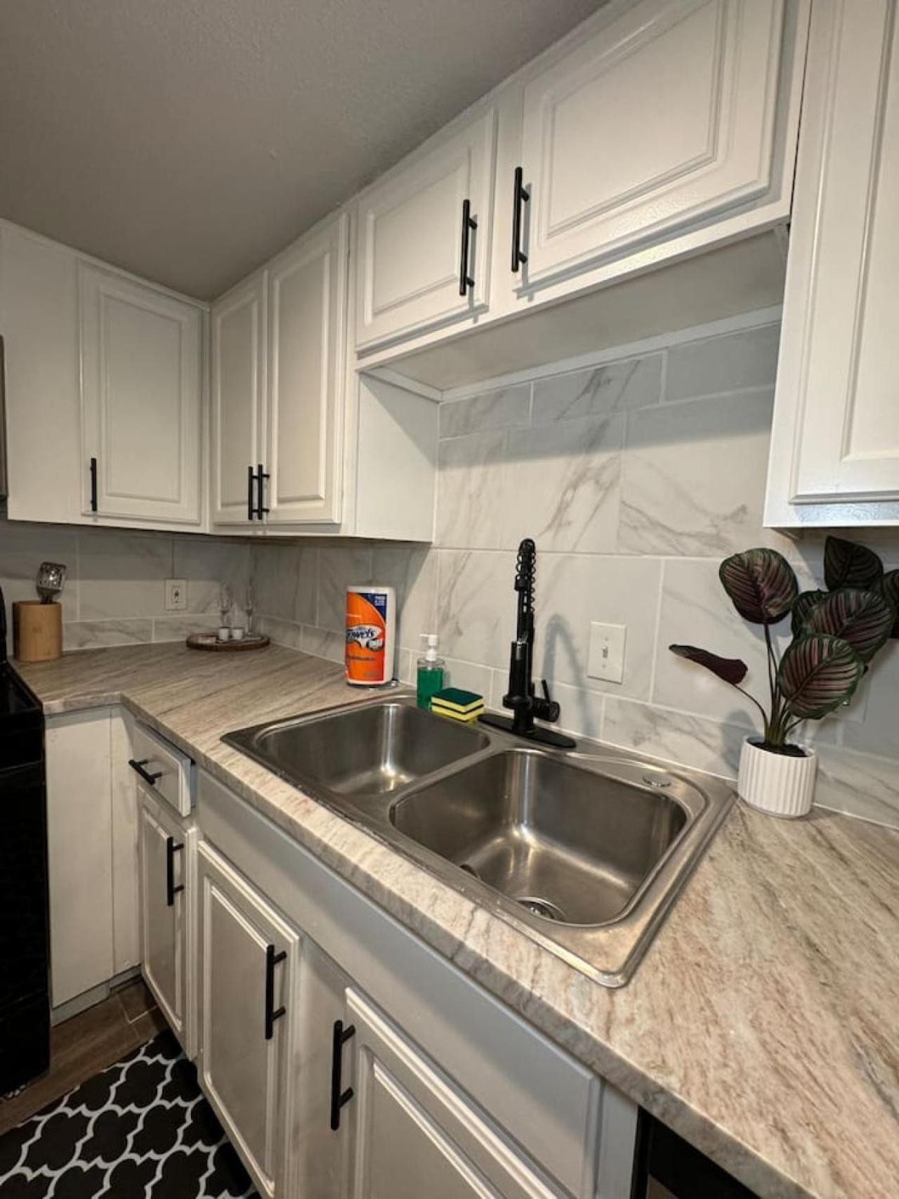 Downtown Premiere Escape 1bed Abode Apartment