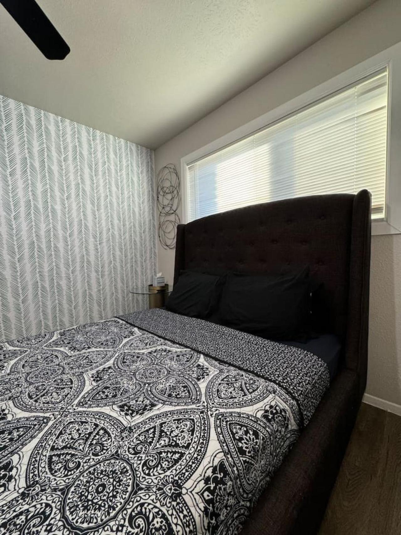 Apartment Downtown Premiere Escape 1bed Abode