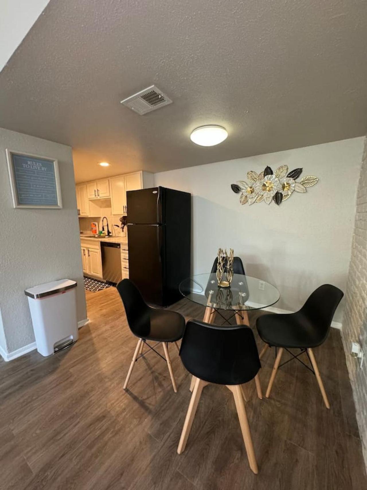 Apartment Downtown Premiere Escape 1bed Abode *