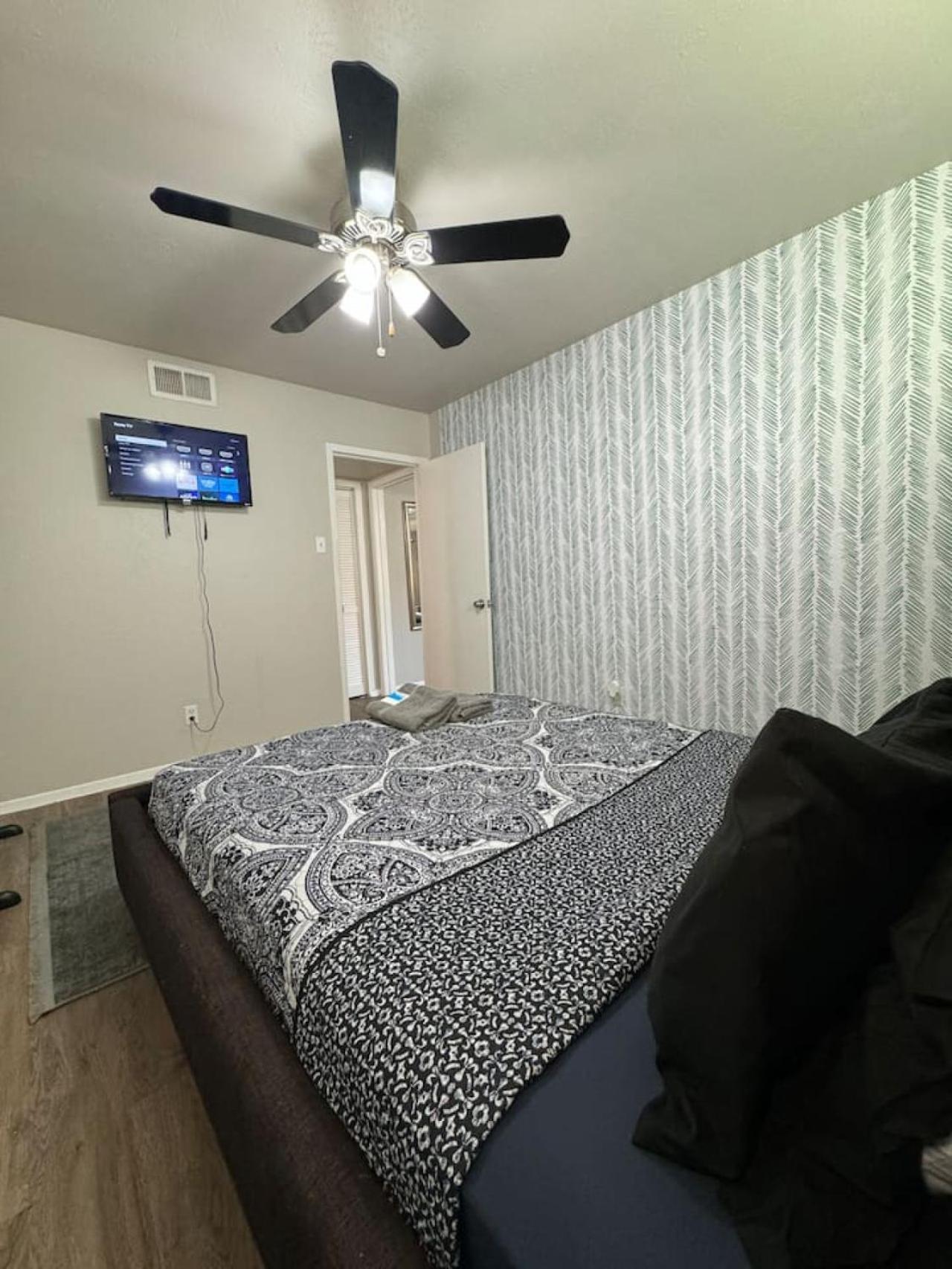 Downtown Premiere Escape 1bed Abode Dallas