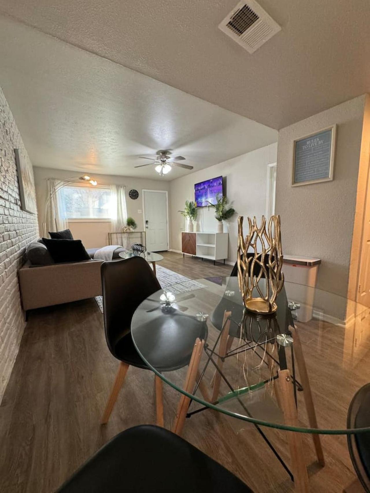 Downtown Premiere Escape 1bed Abode * Dallas