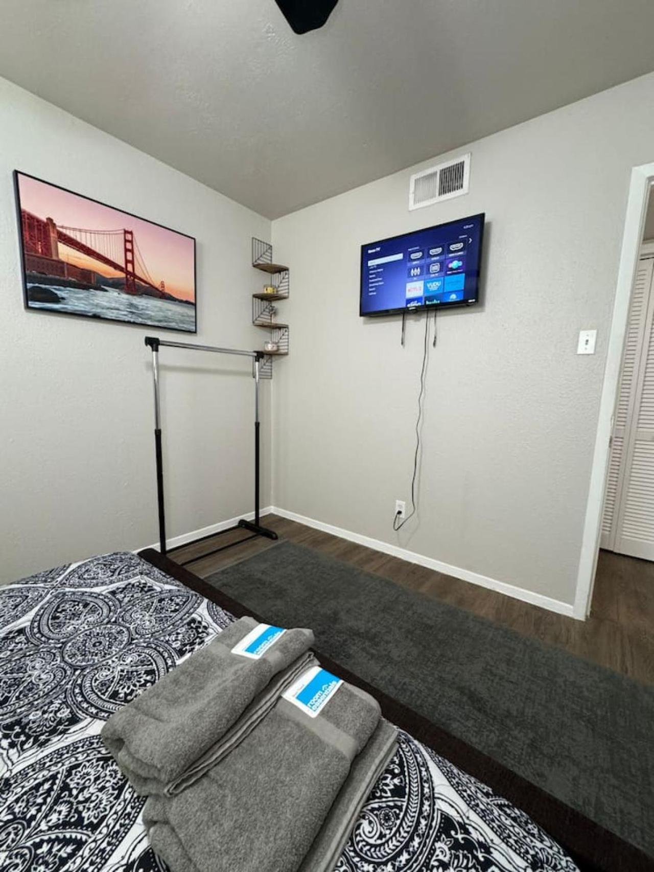 Downtown Premiere Escape 1bed Abode Apartment