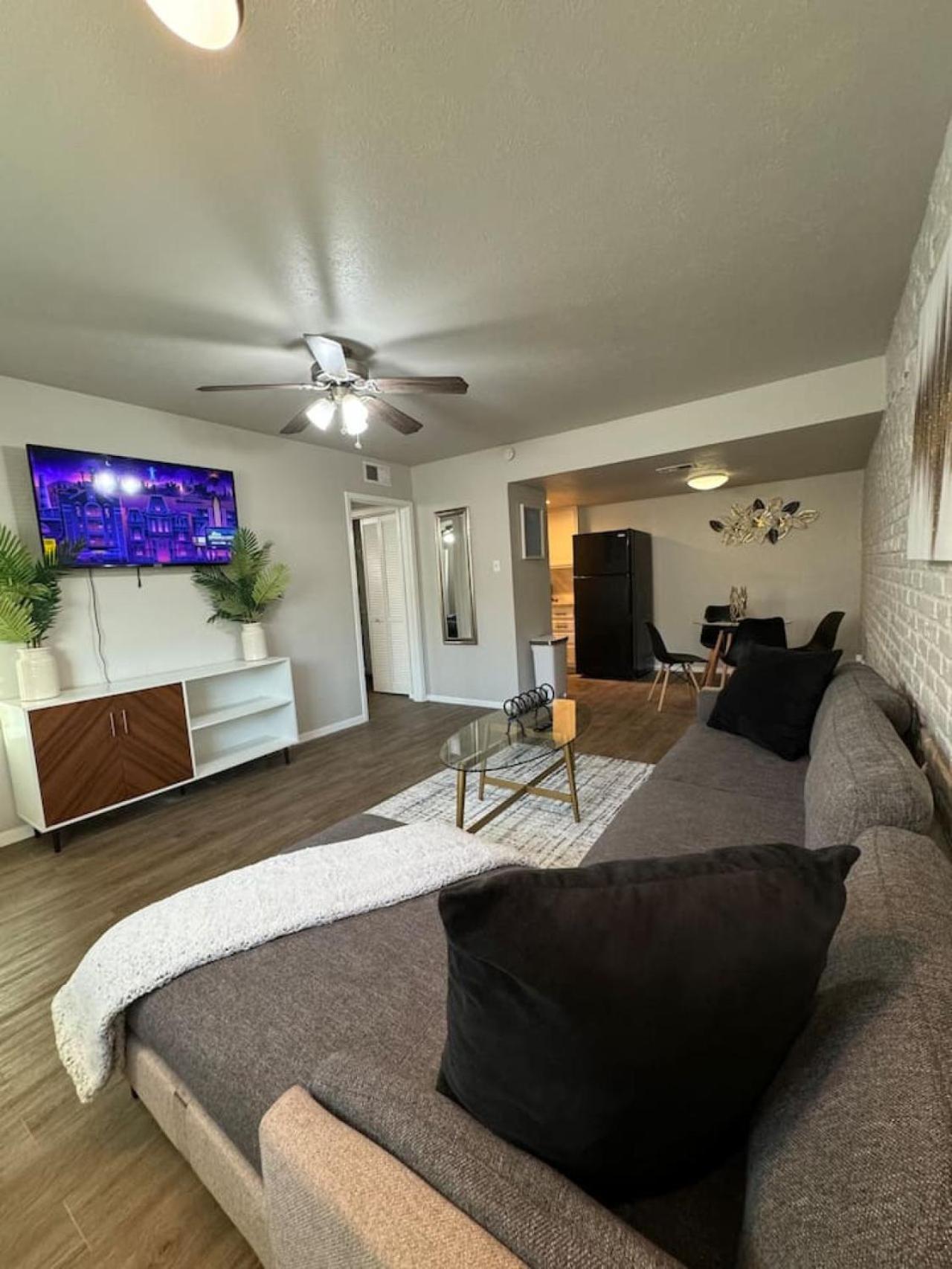 Downtown Premiere Escape 1bed Abode Apartment *