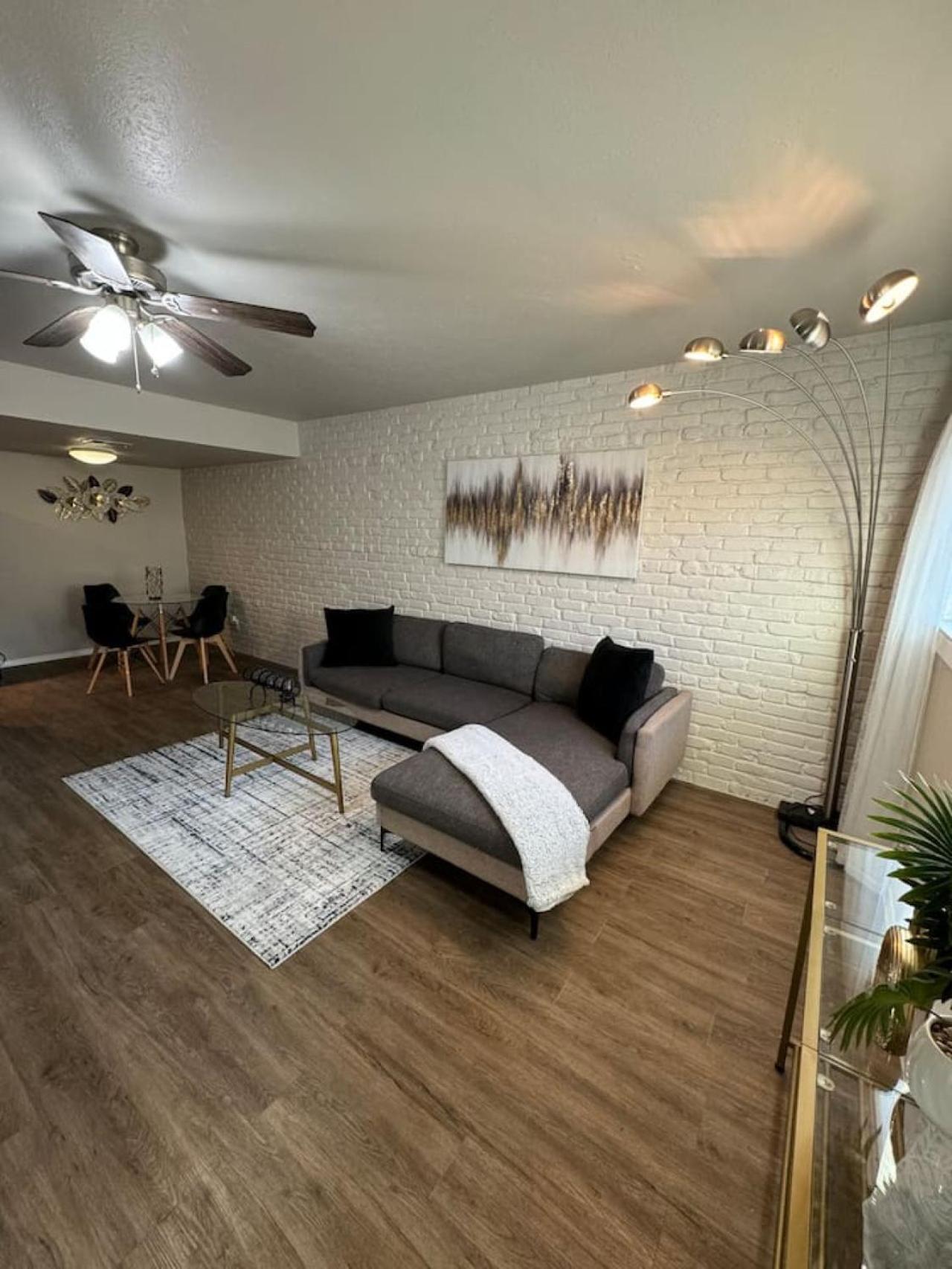 Apartment Downtown Premiere Escape 1bed Abode Dallas