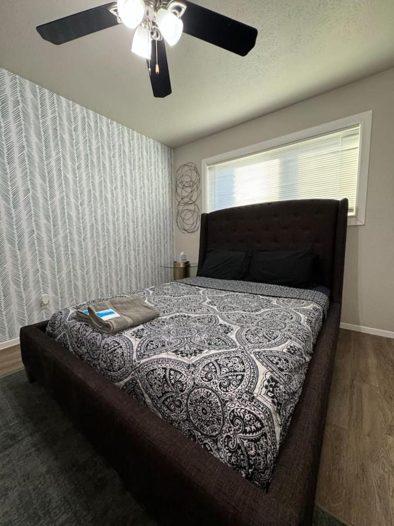 Downtown Premiere Escape 1bed Abode * Dallas